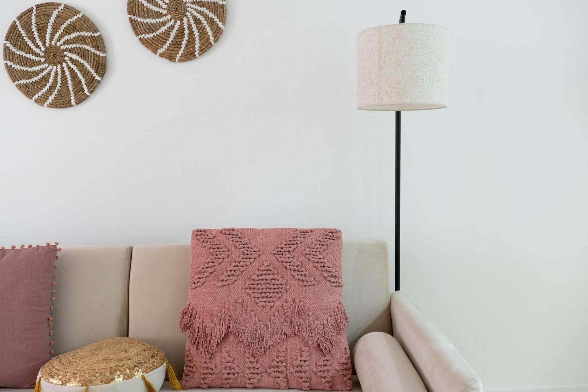 Cozy Bohemian Flat- Berry Apartment *
