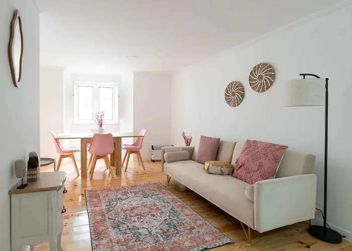 Cozy Bohemian Flat- Berry