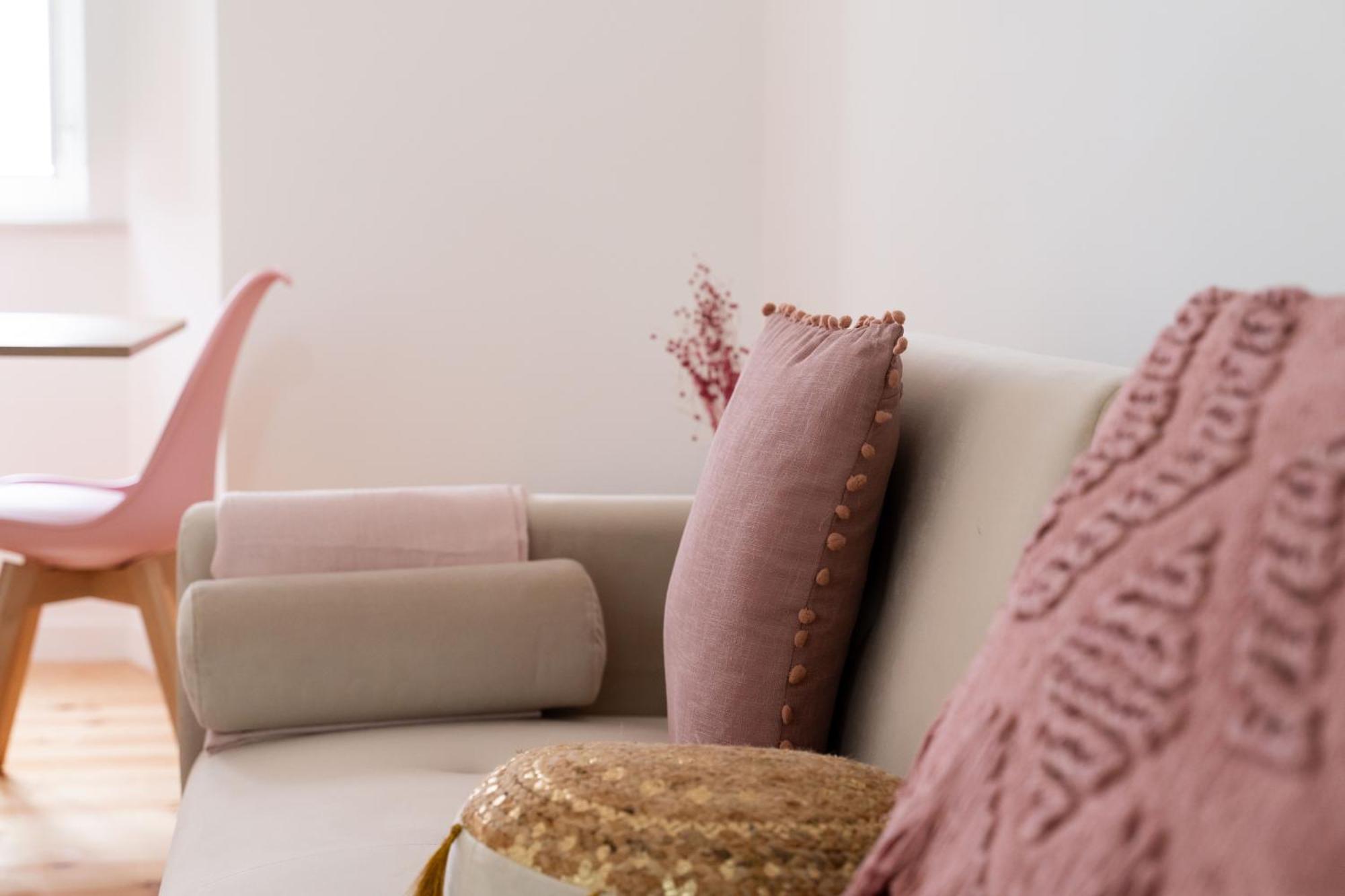 Apartment Cozy Bohemian Flat- Berry